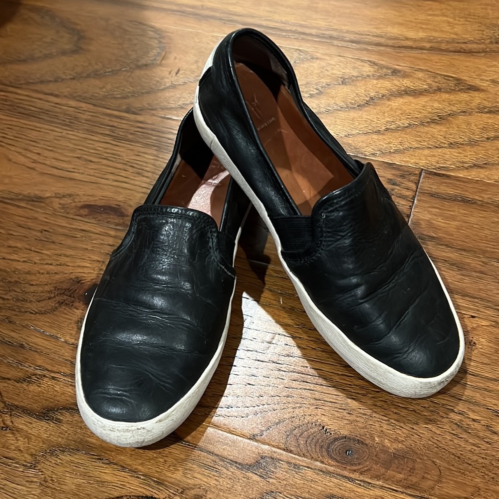 Frye Women’s Dylan Slip Black Sneaker - 6